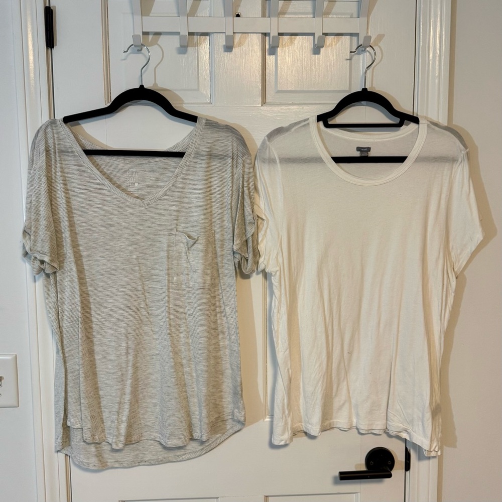 aerie | Size XL, T-Shirt Bundle, Gray Striped V-Neck & Solid White Crewneck- EUC